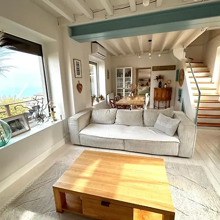 Holiday home Maison Du Garde Barriere - Atypique Et Chaleureuse Evian-les-Bains